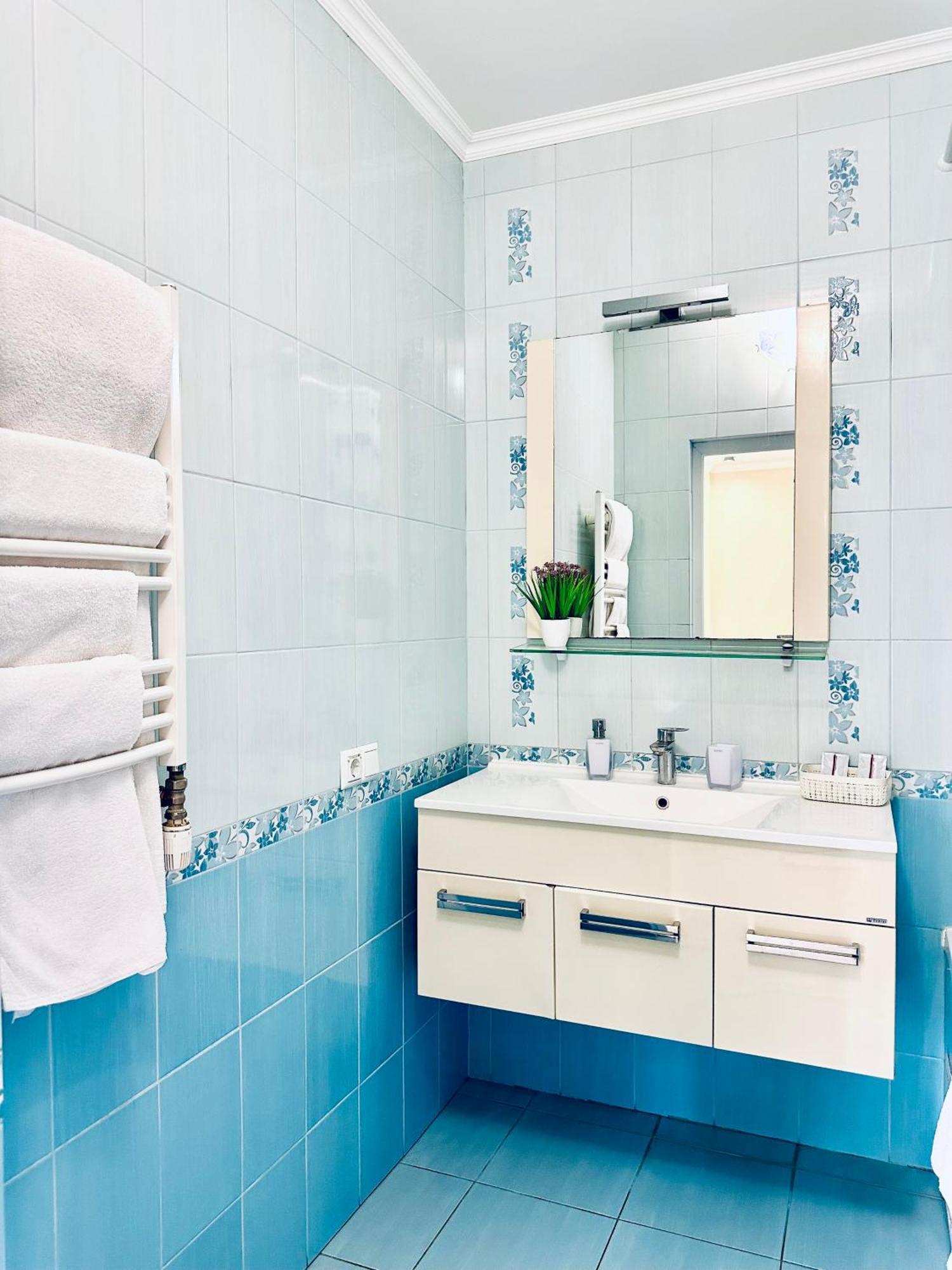 Apartments With A Coffee Machine In The City Center, Near A Park And Zlata Plaza Rivne Exteriér fotografie